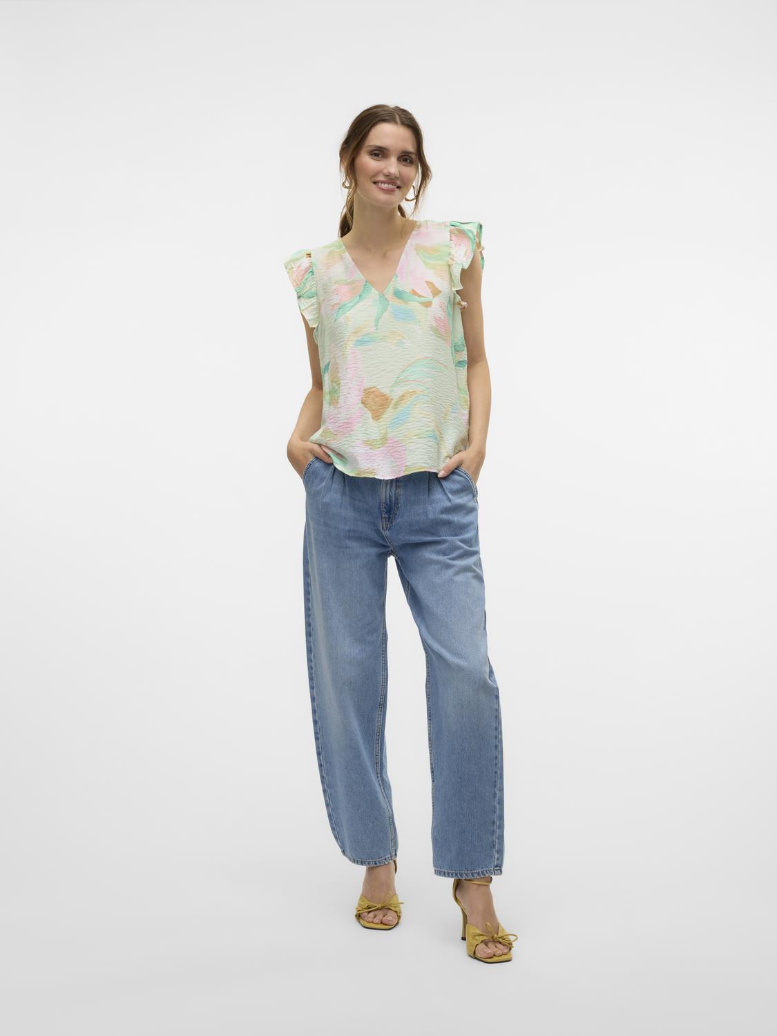 model_shot-front_full